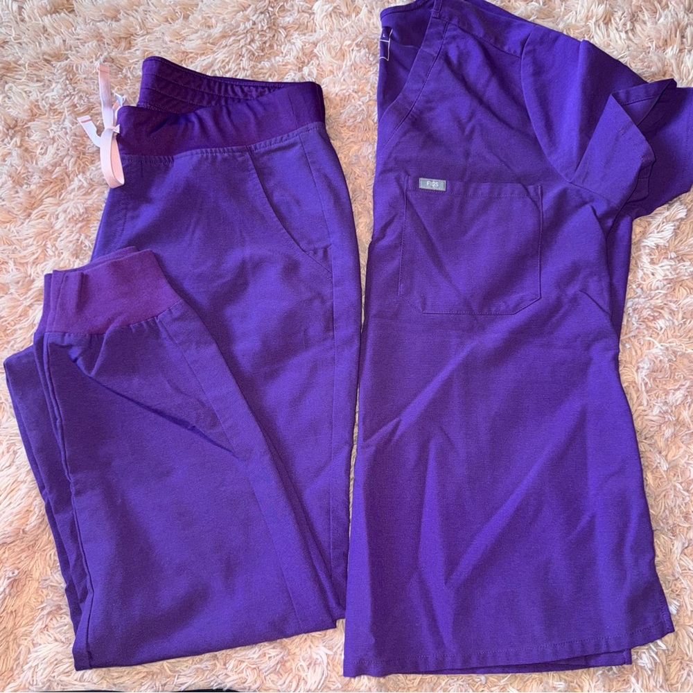 Figs scrub set